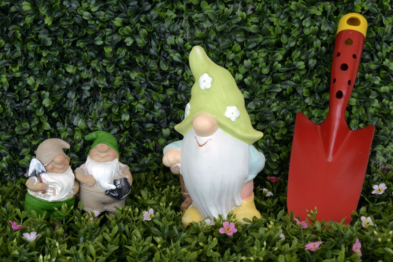 sasu-CASTAGNIERS-min_garden-gnome-1404358